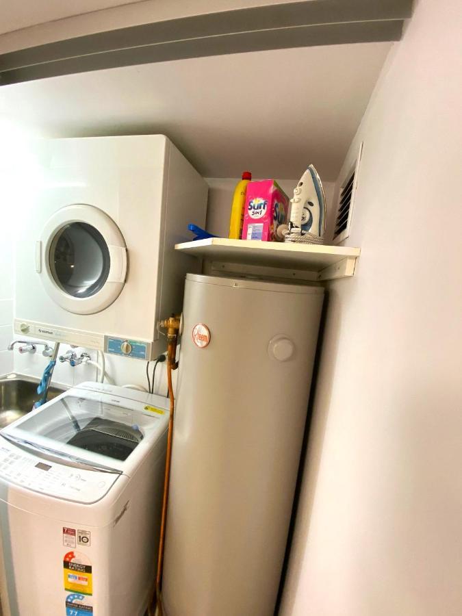 2 Beds 2 Baths Apt In Braddon Cbd - Pool, 1 Free Parking, Gym Apartment Canberra Ngoại thất bức ảnh
